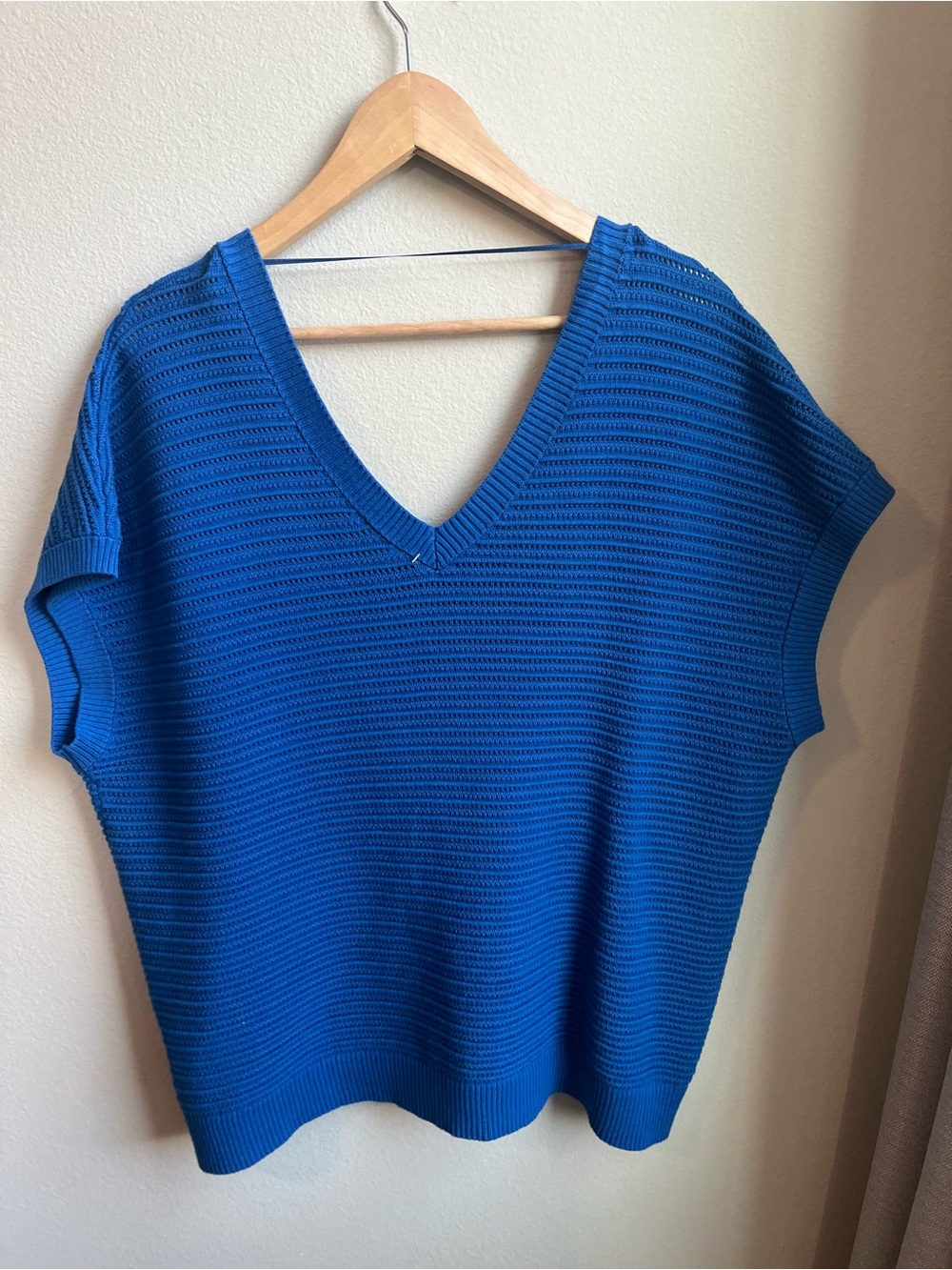 Blue V-Neck Dolman Sleeve Blouse Top Short Sleeve Sweater Preppy NWT - Picture 3 of 7